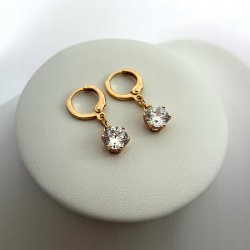 ZŁOTE WISZĄCE KOLCZYKI OKRĄGŁE Z CYRKONIAMI 7 MM STAL CHIRURGICZNA DLA NIEJ