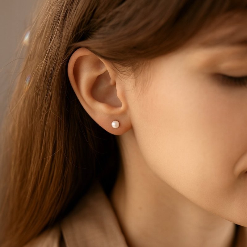 PIĘKNE POZŁACANE KOLCZYKI WKRĘTKI, SZTYFY PERŁY 6 MM STAL CHIRURGICZNA 18K