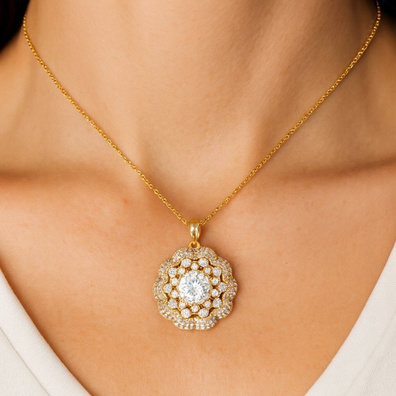 ELEGANCKA DUŻA ZAWIESZKA ZE STALI CHIRGUCZINEJ CRYSTAL DO ŁAŃCUSZKA 18K