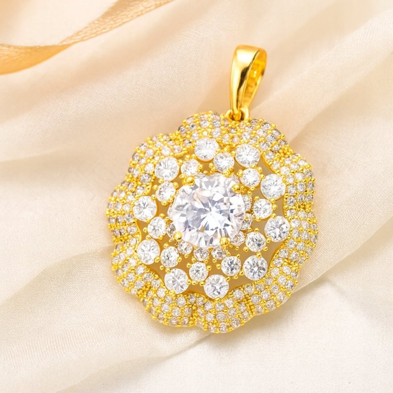 ELEGANCKA DUŻA ZAWIESZKA ZE STALI CHIRGUCZINEJ CRYSTAL DO ŁAŃCUSZKA 18K