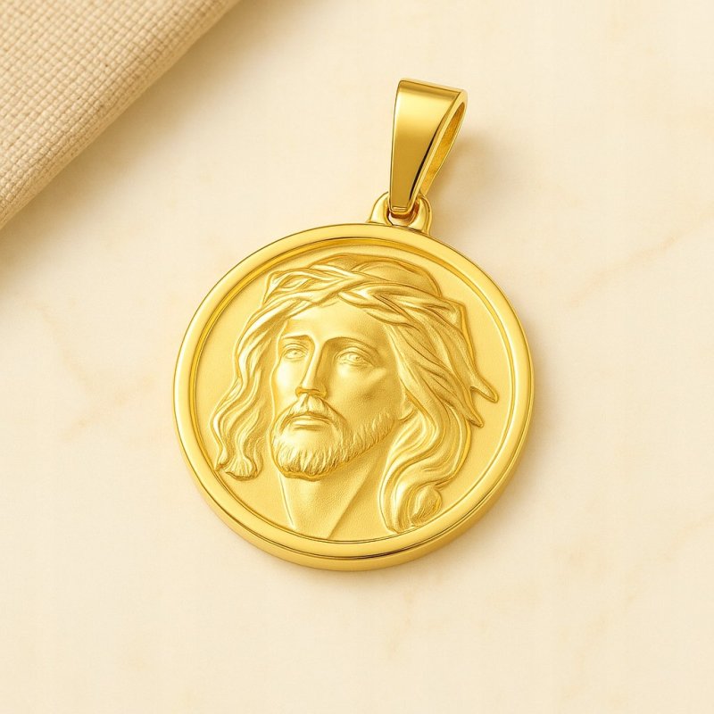 POZŁACANY MEDALIK JEZUS ZE STALI CHIRURGICZNEJ OKRĄGŁA WISIOREK JEZUS 18K