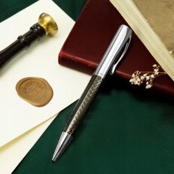 CZARNY DŁUGOPIS KULKOWY CARBON SREBRNE ZDOBIENIE LŚNIĄCY NA 30 40 URODZINY