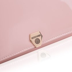 PORTFEL DAMSKI SKÓRZANY RÓŻOWY BETLEWSKI LAKIEROWANY DUŻY RFID NA PREZENT
