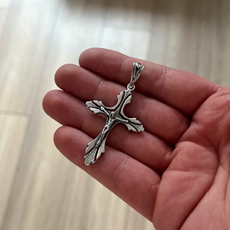 SREBRNA ZAWIESZKA MĘSKA KRZYŻYK JEZUS 925 DUŻY OKSYDOWANY TABLICZKA GRAWER