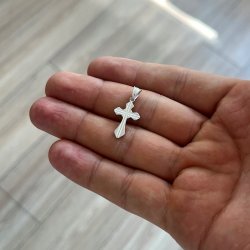 PIĘKNY SREBRNY RODOWANY KRZYŻYK DIAMENTOWANY 925 PREZENT DLA CHŁOPCA GRAWER