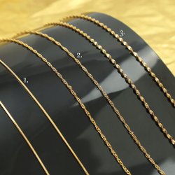 ZŁOTY ŁAŃCUSZEK ZE STALI CHIRURGICZNEJ 60 CM DŁUGI + ZAWIESZKA Z CYRKONIAMI