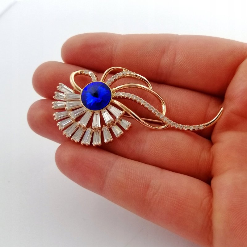 ZŁOTA BROSZKA SAPPHIRE CRYSTAL PREZENT + GRAWER