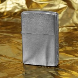 Zapalniczka Zippo Brushed Chrome z personalizowanym grawerem i benzyną